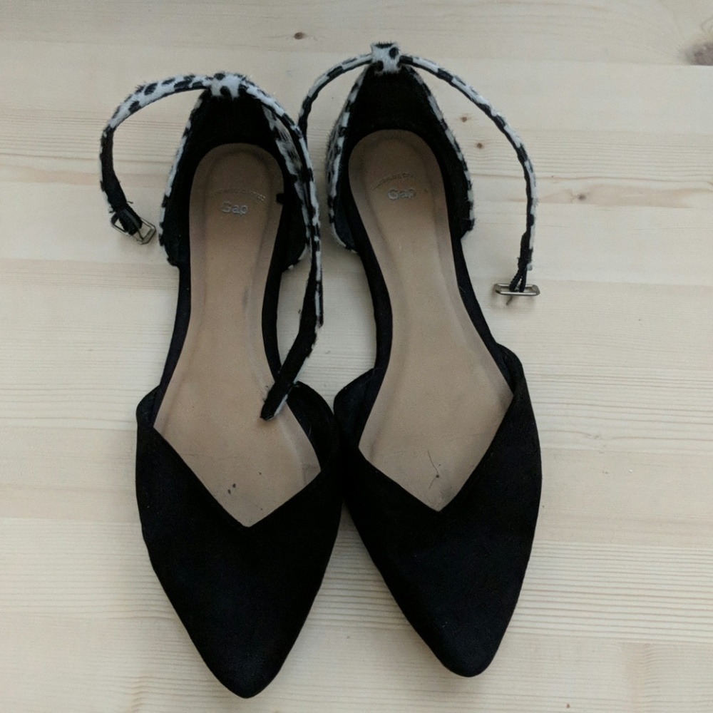 Gap dalmation print flats